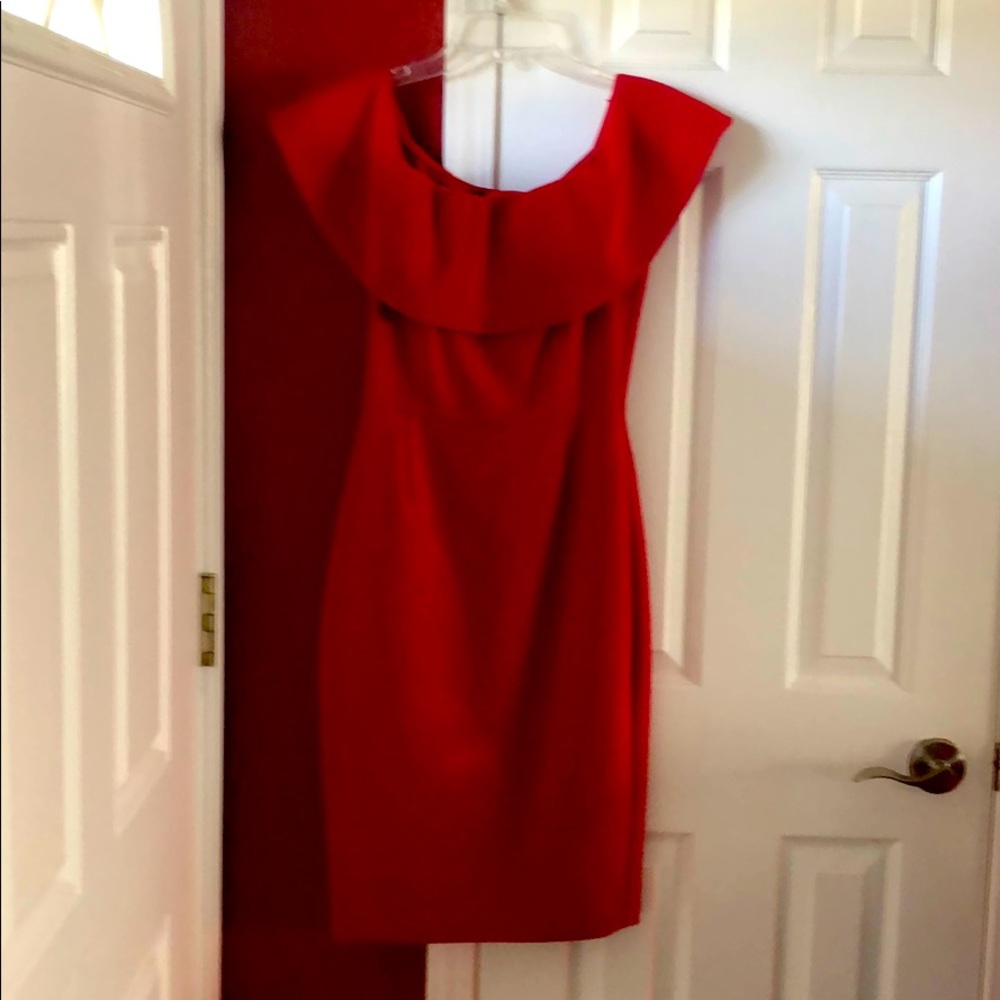 Zara Xs red out off shoulders midi dress